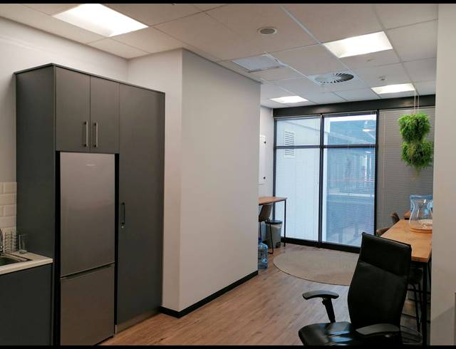 114.90M² OFFICE TO LET IN DURBANVILLE CENTRAL